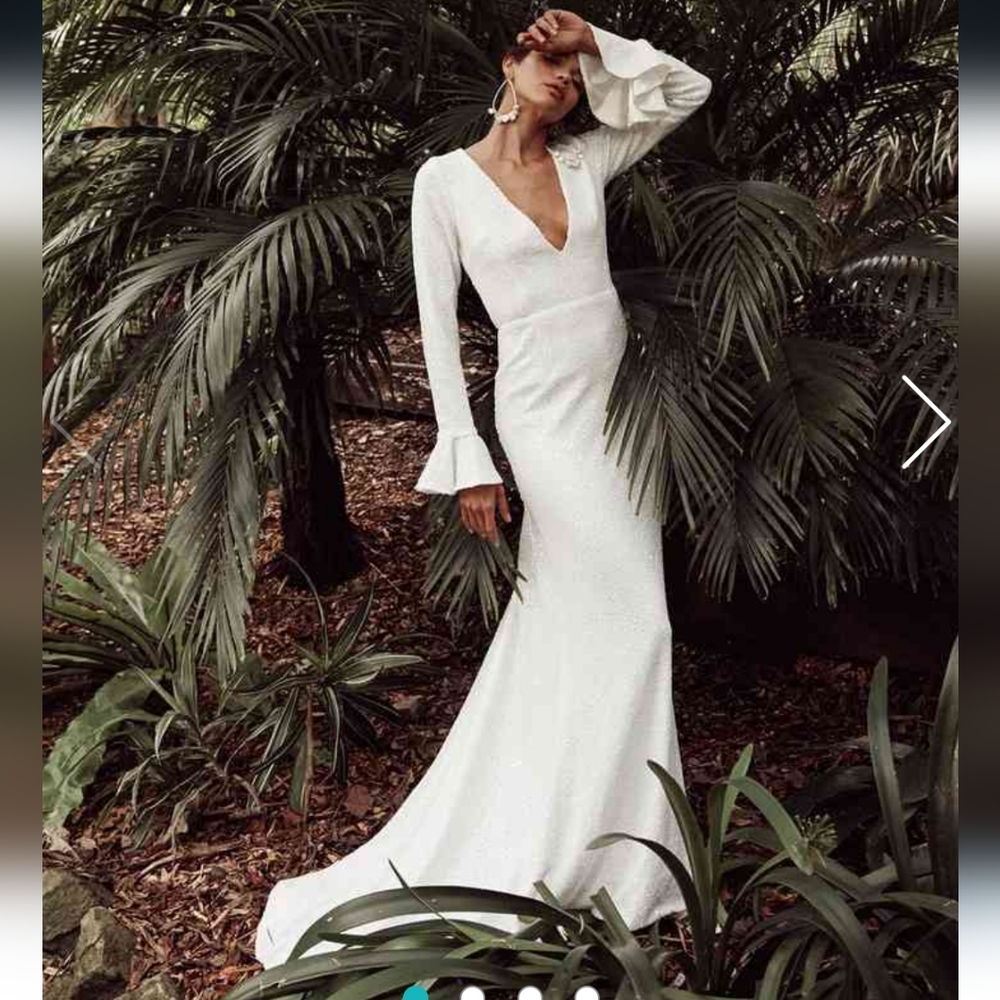 & For Love white sequin Imogen Wedding Dress size 2 (fits like size 6)